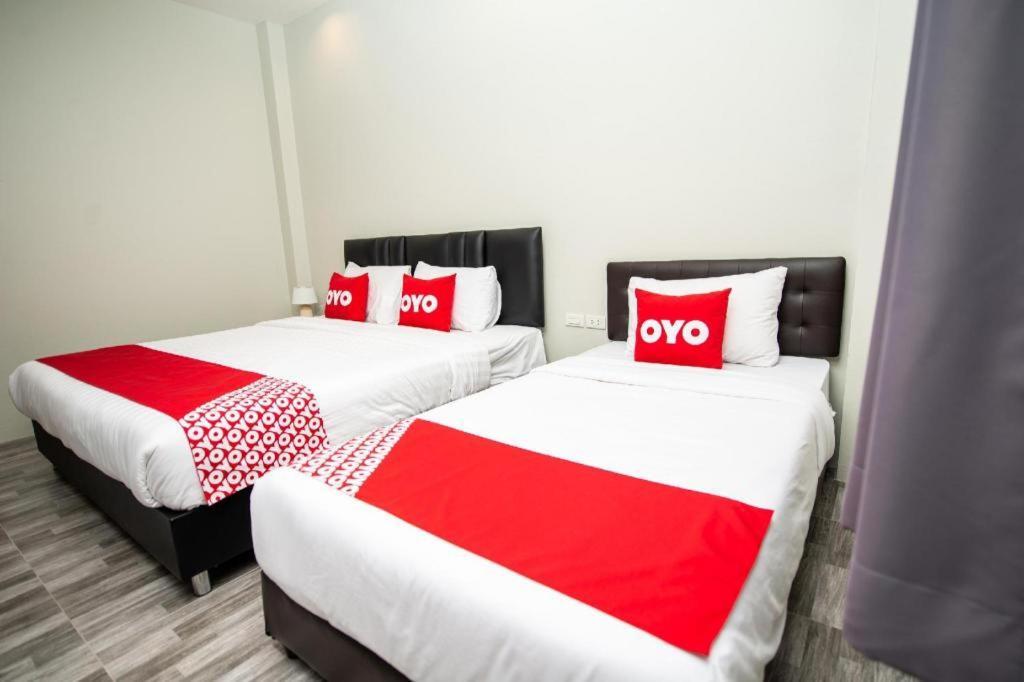 Hotel Oyo 259 Baan Napatr Bang Tao Beach  Zewnętrze zdjęcie