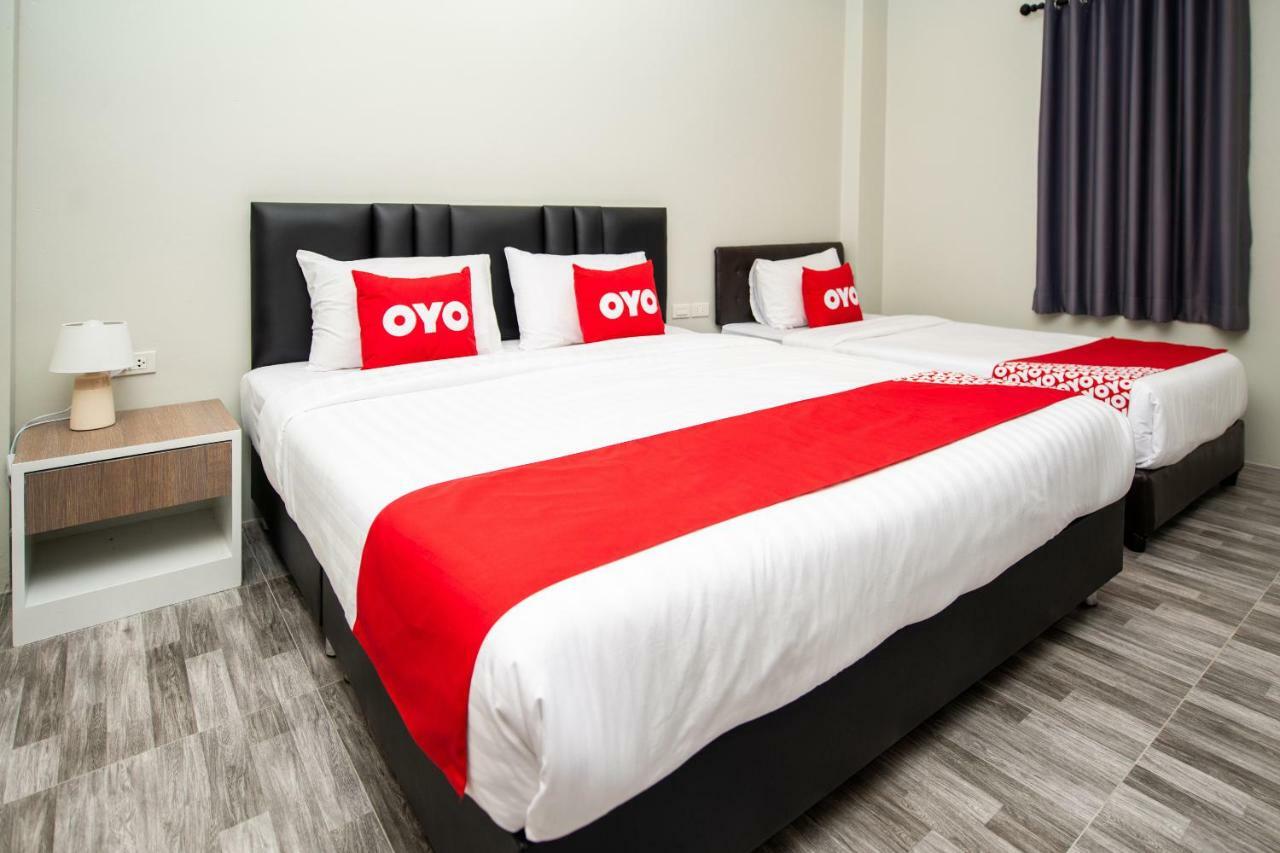 Hotel Oyo 259 Baan Napatr Bang Tao Beach  Zewnętrze zdjęcie
